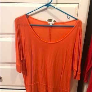 Gap oversized 3/4 length sleeve top. Size M.